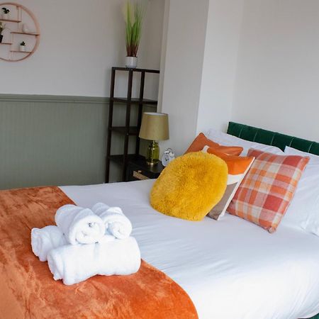 Harvard House, Stylish 3 Bedroom House In Solihull 5 Mins To The Nec, Bhx ,Jlr With Free Parking Birmingham Dış mekan fotoğraf