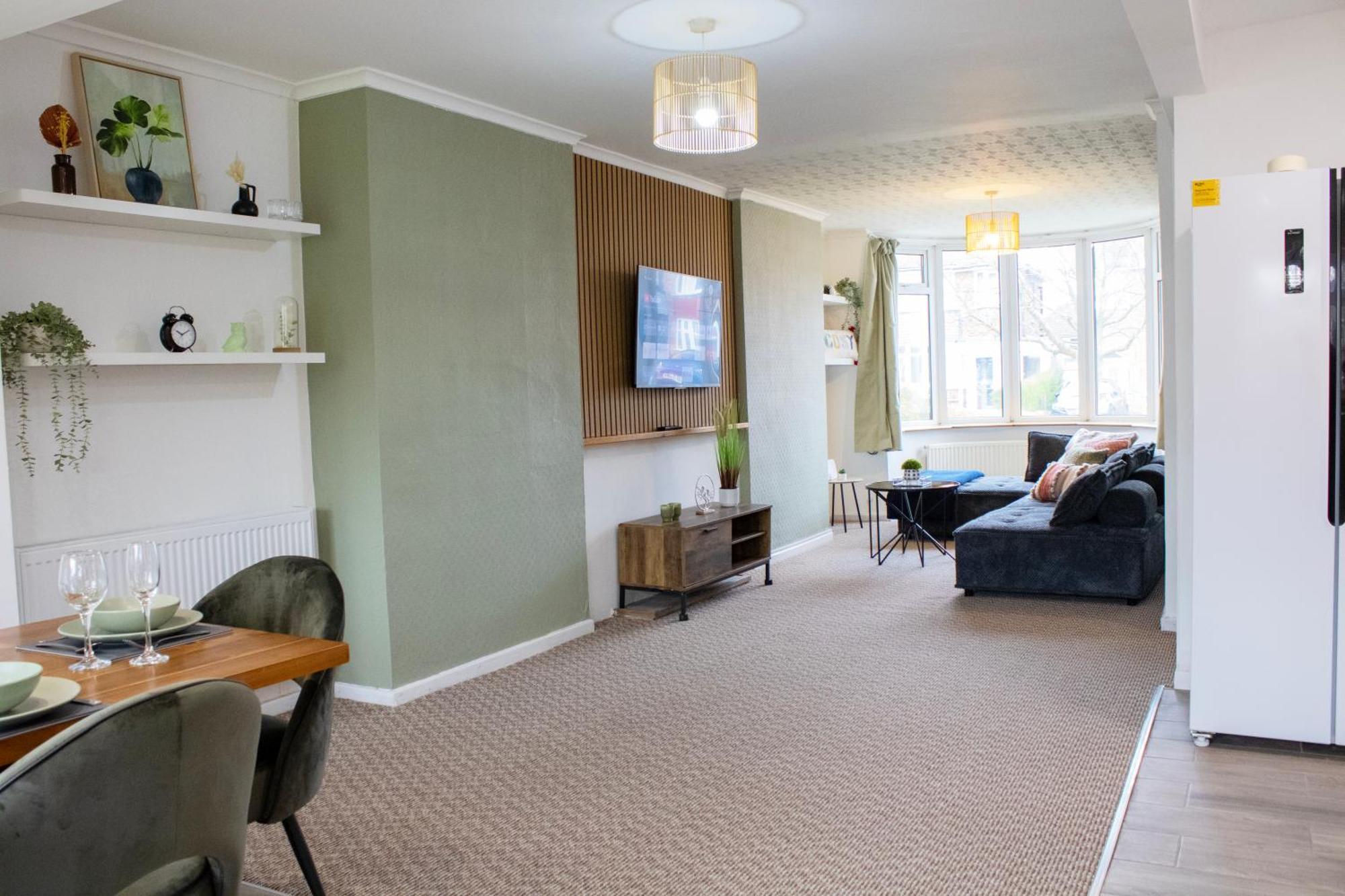 Harvard House, Stylish 3 Bedroom House In Solihull 5 Mins To The Nec, Bhx ,Jlr With Free Parking Birmingham Dış mekan fotoğraf