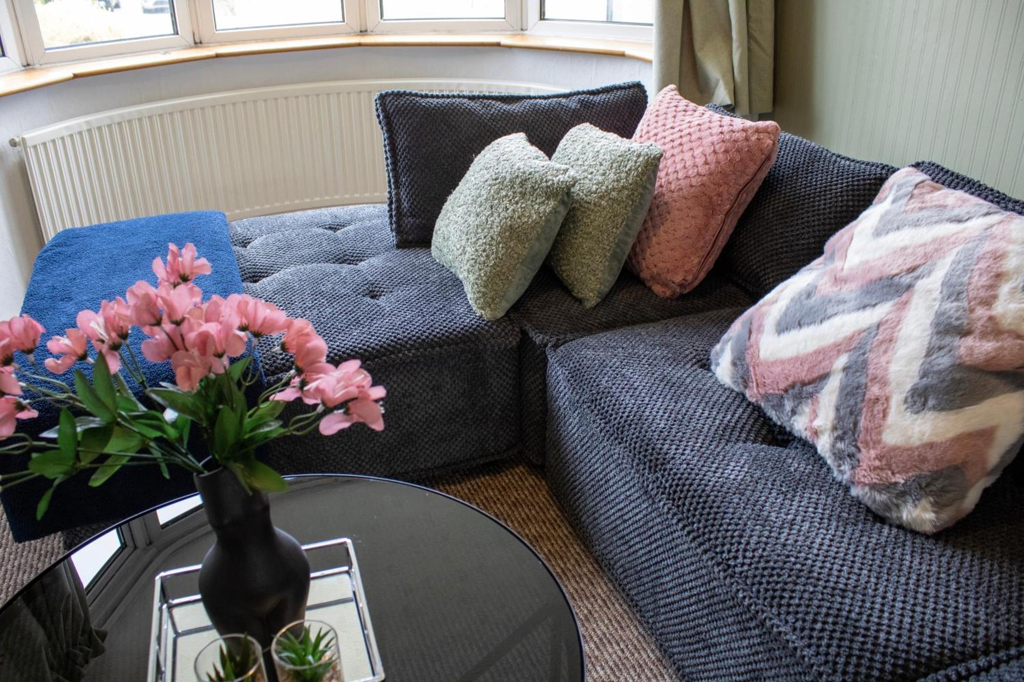 Harvard House, Stylish 3 Bedroom House In Solihull 5 Mins To The Nec, Bhx ,Jlr With Free Parking Birmingham Dış mekan fotoğraf